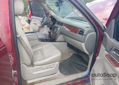 2010 Chevrolet Tahoe Lt z USA, uszkodzony, nr VIN 1GNUKBE06AR109115